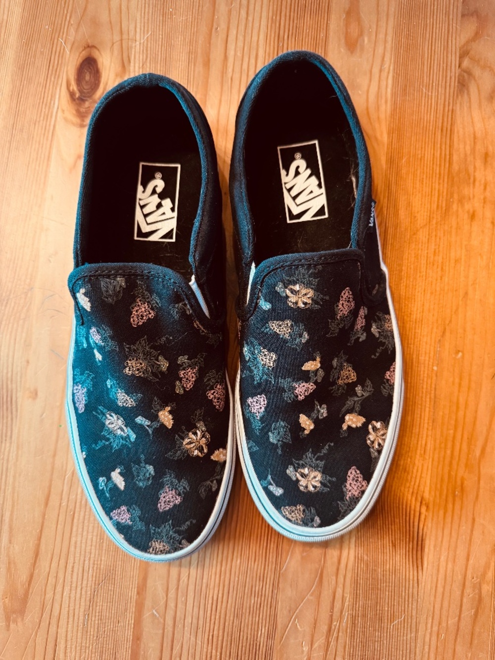 Vans slides